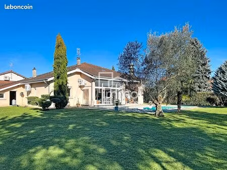 maison 7 pièces 155 m²