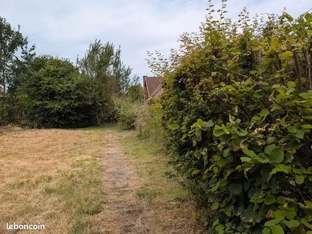 terrain constructible centre village