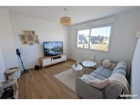 t3 lumineux  possible colocation étudiante 2 chambres  dispo au 8 avril 2026