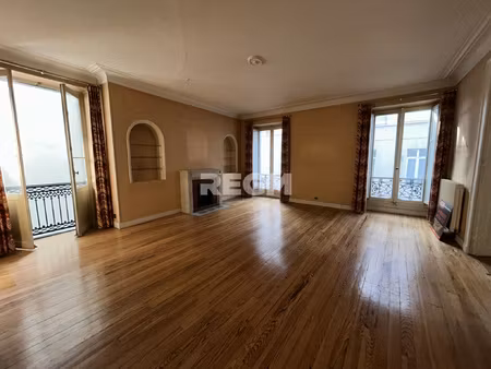 appartement t4 proche halles de pau