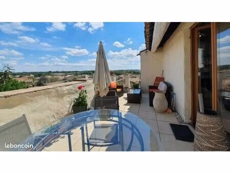 charmant t2 du vieux centre avec terrasse