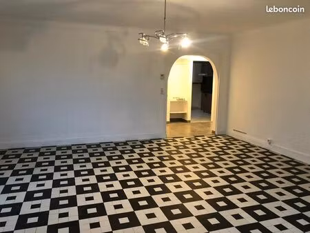 location  appartement type 4