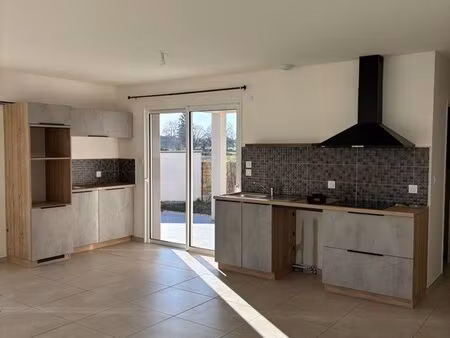 maison neuve avec garage  terrasse et jardin