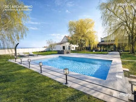 maison 9 pièces 340 m²