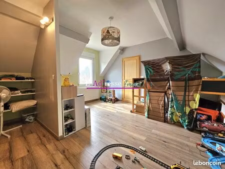 maison 9 pièces 134 m²