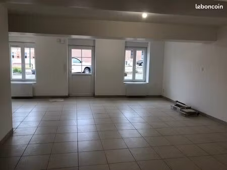 loue maison 3 chambres