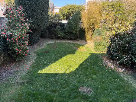 maison ancienne de caractère de 174 m² avec jardin et garage