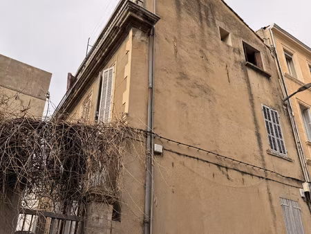 4e- blancarde immeuble r+1 de 145m2