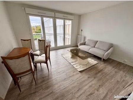 appartement t3 à issoire très lumineux