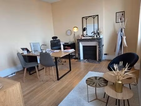 bureau c - 16 70 m2 à auxerre sur les quais