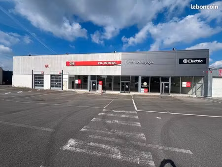 local commercial 1606 m² soissons