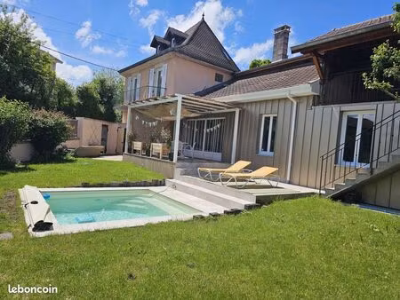 maison 5 pièces 143 m²