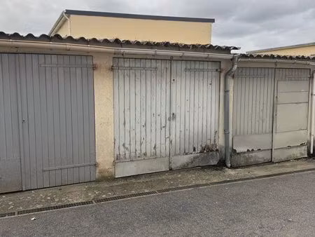 garage box 13m2 extérieur