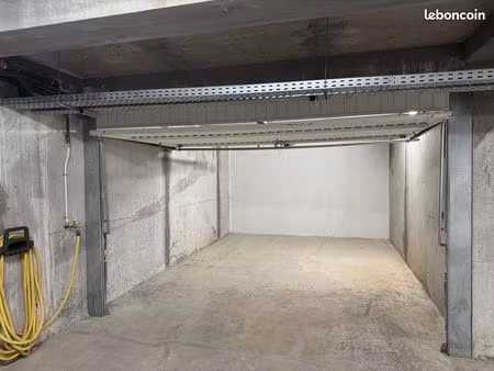 parking/box 19 m² six-fours-les-plages