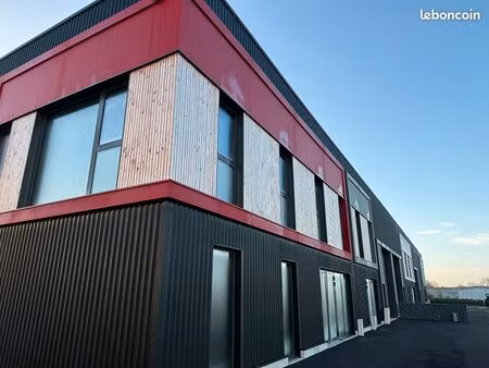 local 892 m² montauban de bretagne