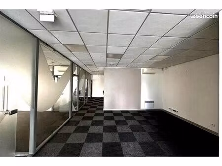 local commercial 216 m²