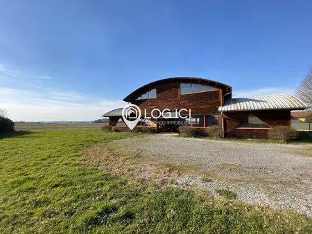 local professionnel 333m2  zone industrielle de serres-caste