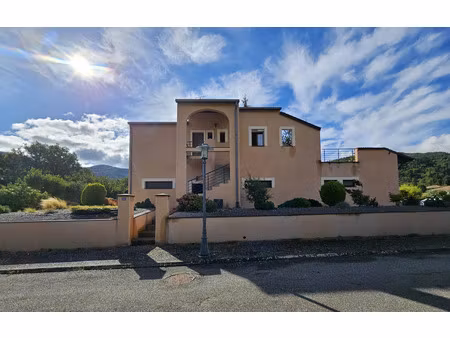 curbans - maison t7 de 137m2 env. + 240m2 env. de sous-sol sur 1 900m2 de terrain