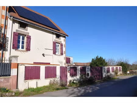 belle maison familiale à la campagne  avec 5 chambres