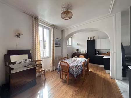 maison en pierre pleine de charme