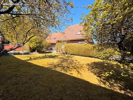 maison 6 pièces 205 m²