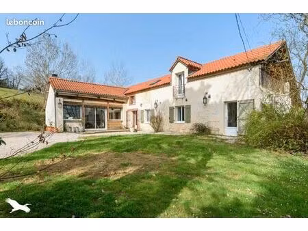 ferme 8 pièces 225 m²