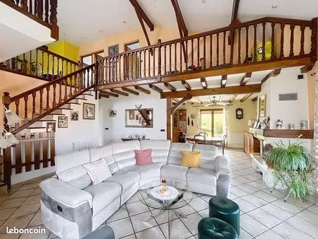 maison 4 pièces 155 m²