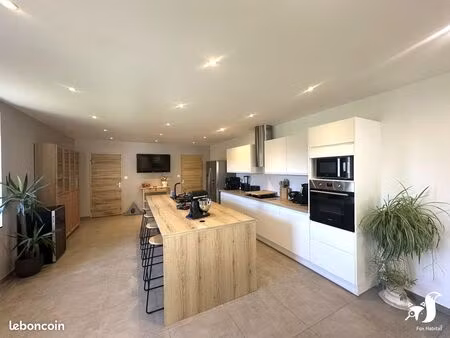 longère 5 pièces 158 m²