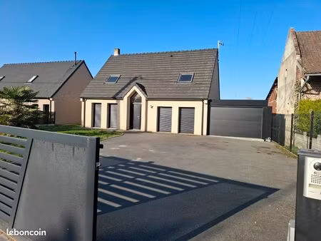 maison récente 5 chambres