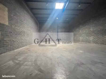 local bureaux 492 m²