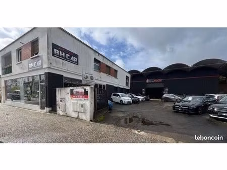 rare : garage automobile équipé – 1200 m² – axe passant mont-de-marsan – faible loyer