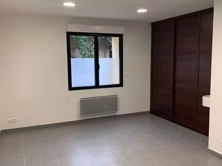 local professionnel à louer