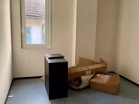 stockage garde-meuble dépôt local