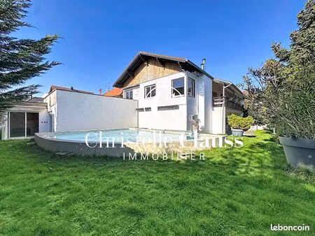 maison 7 pièces 165 m²