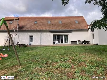 longère 5 pièces 138 m²