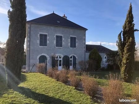 maison 7 pièces 197 m²