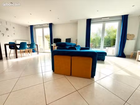 maison 102m2 avec piscine