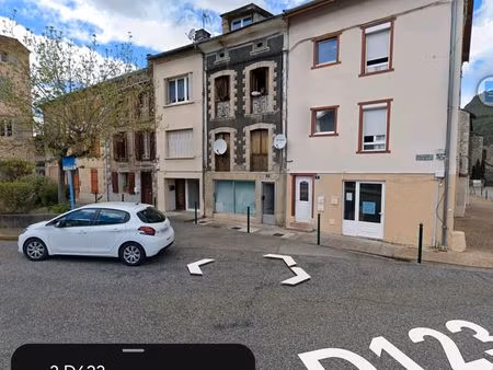 grand studio tarascon sans vis a vis