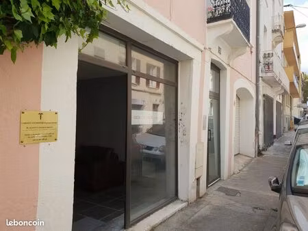 local commercial centre-ville