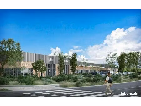 local commercial 89 m² saint cyr sur loire