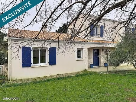 propriété 8 pièces 179 m²