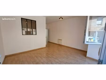 logement lumineux de 40m2 plain-pied en centre ville