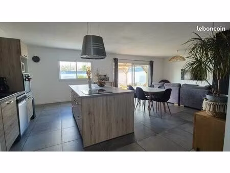 maison 94 m² - 4 pièces – 365 000