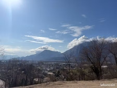 terrain 546m2 fontanil-cornillon