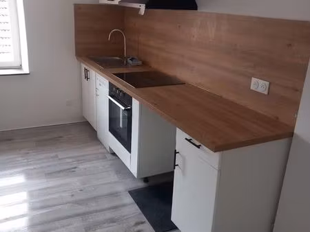 t2 rénové avec exterieur