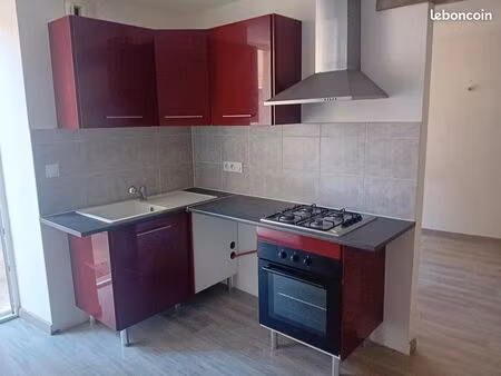 appartement 80m2 avec terrasse 17 m2 a louer