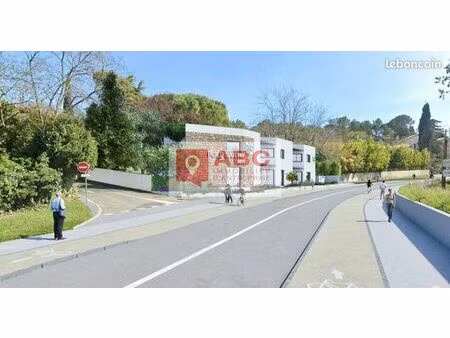 bureaux 723 m² castelnau-le-lez