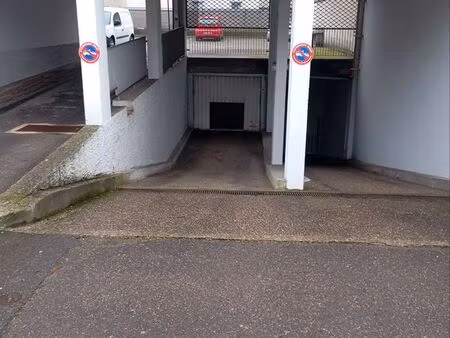 box/garage 12.5 m2 a schiltigheim