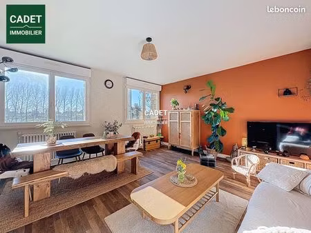 maison 5 pièces 149 m²