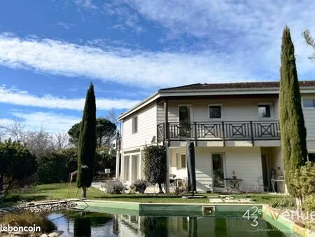 maison 5 pièces 150 m²